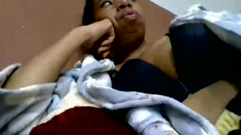 Snapshot of prisca880319 chatting on July 22, 5:16 pm prisca880319 online show from July 22, 5:16 pm