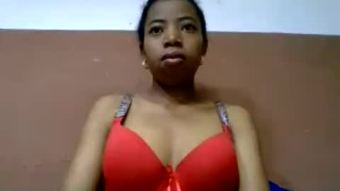 Snapshot of prisca880319 chatting on July 23, 3:04 am prisca880319 online show from July 23, 3:04 am