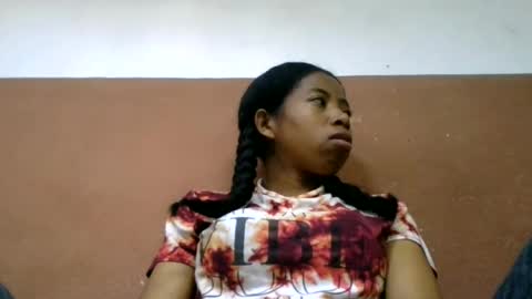 Snapshot of prisca880319 chatting on July 28, 8:32 am prisca880319 online show from July 28, 8:32 am