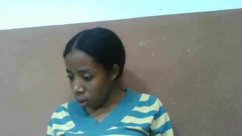 Snapshot of prisca880319 chatting on July 31, 7:41 am prisca880319 online show from July 31, 7:41 am