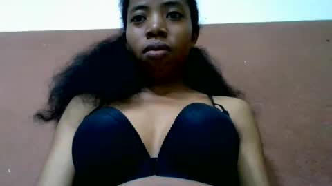 Snapshot of prisca880319 chatting on August 2, 7:07 am prisca880319 online show from August 2, 7:07 am