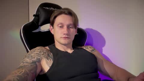 Oliver online show from November 6, 12:11 am