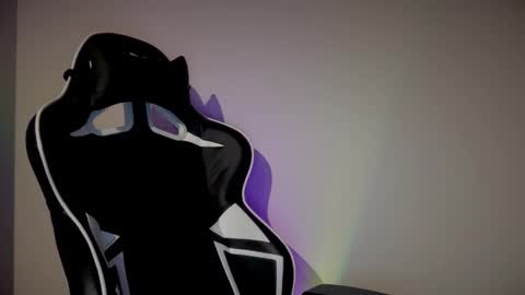 Oliver online show from November 9, 11:25 pm