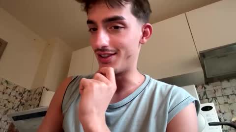 Snapshot of privenightz chatting on March 20, 3:50 pm privenightz online show from March 20, 3:50 pm