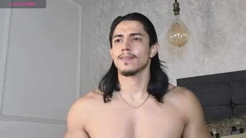 privilegewc online show from March 8, 11:52 pm