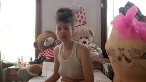 Snapshot of professorhushh chatting on November 13, 1:43 pm professorhushh online show from November 13, 1:43 pm