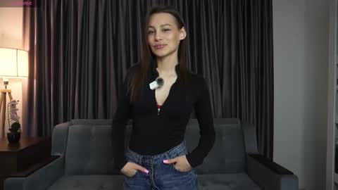 Snapshot of prohibited_content chatting on November 27, 8:05 am Sofi online show from November 27, 8:05 am