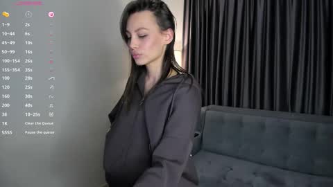 Snapshot of prohibited_content chatting on December 5, 8:12 am Sofi online show from December 5, 8:12 am