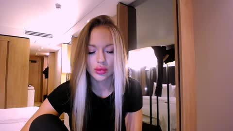 Snapshot of project_barbara chatting on December 25, 2:34 pm Barbara online show from December 25, 2:34 pm