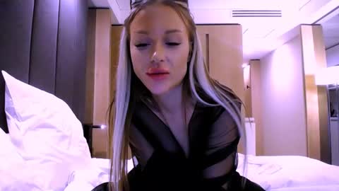 Snapshot of project_barbara chatting on December 27, 9:43 pm Barbara online show from December 27, 9:43 pm
