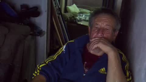 Snapshot of projectorepson chatting on October 4, 7:01 pm projectorepson online show from October 4, 7:01 pm