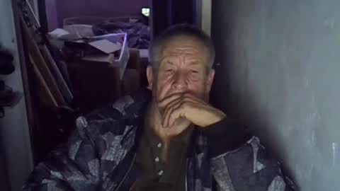 Snapshot of projectorepson chatting on October 15, 7:47 pm projectorepson online show from October 15, 7:47 pm