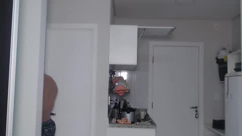 Snapshot of promuscles4u chatting on December 17, 11:16 pm promuscles4u online show from December 17, 11:16 pm