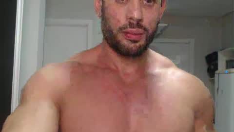 Snapshot of promuscles4u chatting on January 28, 10:34 pm promuscles4u online show from January 28, 10:34 pm