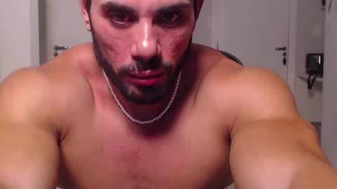 Snapshot of promuscles4u chatting on February 9, 1:55 am promuscles4u online show from February 9, 1:55 am