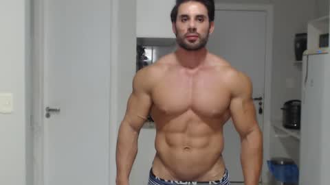 Snapshot of promuscles4u chatting on February 27, 12:10 am promuscles4u online show from February 27, 12:10 am