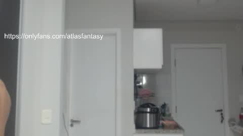 Snapshot of promuscles4u chatting on October 18, 2:03 am promuscles4u online show from October 18, 2:03 am