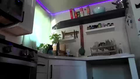 Properfuct online show from October 16, 7:59 pm