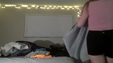 Snapshot of properfuct chatting on March 26, 5:24 am Properfuct online show from March 26, 5:24 am