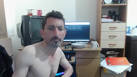 Snapshot of prosexualny chatting on April 19, 8:35 am Mariusz online show from April 19, 8:35 am