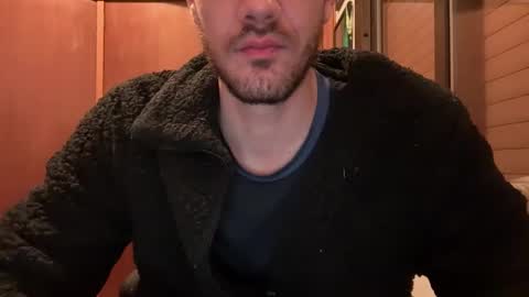 Snapshot of protonsaurio chatting on March 7, 12:18 am protonsaurio online show from March 7, 12:18 am