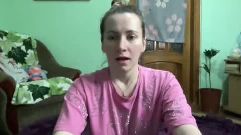 Snapshot of proud_sweet_21 chatting on October 28, 11:07 pm proud sweet 21 online show from October 28, 11:07 pm