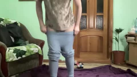 Snapshot of proud_sweet_21 chatting on November 23, 1:05 am proud sweet 21 online show from November 23, 1:05 am