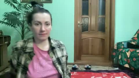 Snapshot of proud_sweet_21 chatting on April 7, 11:48 pm proud sweet 21 online show from April 7, 11:48 pm