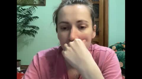Snapshot of proud_sweet_21 chatting on April 23, 11:18 pm proud sweet 21 online show from April 23, 11:18 pm