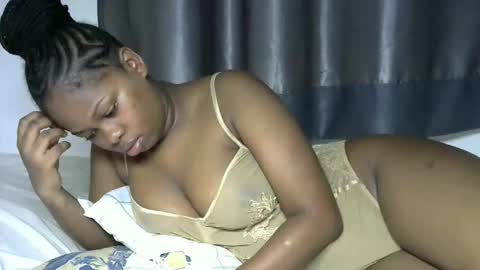 prretyface online show from October 24, 3:58 am