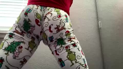 prtty2345 online show from March 23, 7:18 pm