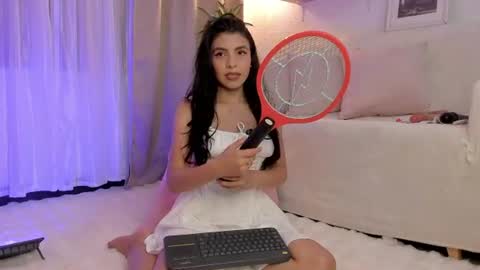    INDEPENDENT MODEL online show from July 17, 8:35 pm