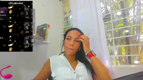 Snapshot of psique_naughty2 chatting on January 18, 6:21 pm psique_naughty2 online show from January 18, 6:21 pm