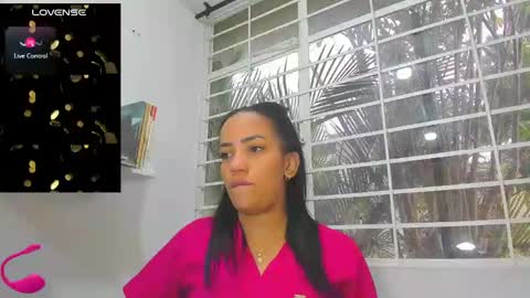 Snapshot of psique_naughty2 chatting on January 20, 9:53 pm psique_naughty2 online show from January 20, 9:53 pm