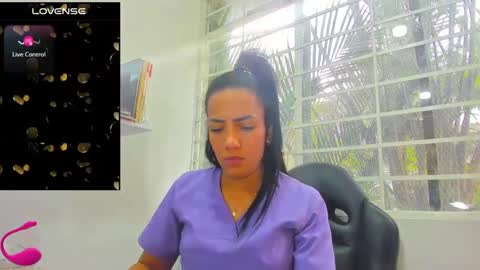 Snapshot of psique_naughty2 chatting on January 29, 6:18 pm psique_naughty2 online show from January 29, 6:18 pm