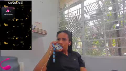 Snapshot of psique_naughty2 chatting on February 5, 6:26 pm psique_naughty2 online show from February 5, 6:26 pm