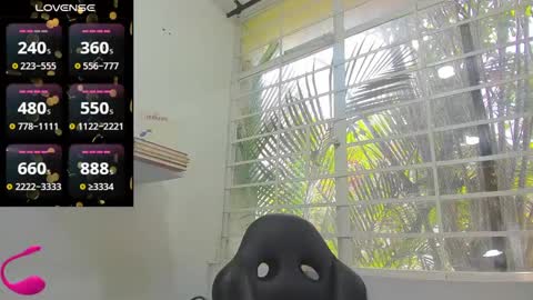Snapshot of psique_naughty2 chatting on February 23, 3:51 pm psique_naughty2 online show from February 23, 3:51 pm