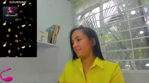 Snapshot of psique_naughty2 chatting on March 5, 4:35 pm psique_naughty2 online show from March 5, 4:35 pm