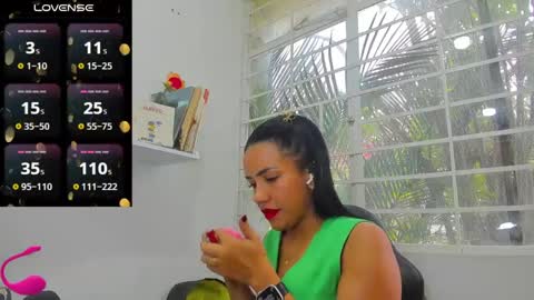 Snapshot of psique_naughty2 chatting on March 10, 5:50 pm psique_naughty2 online show from March 10, 5:50 pm
