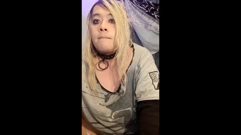 Snapshot of psycho_pink chatting on March 28, 4:23 am psycho_pink online show from March 28, 4:23 am