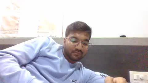 Snapshot of ptl1711 chatting on December 11, 8:26 am ptl1711 online show from December 11, 8:26 am