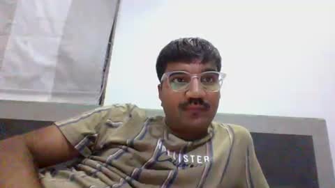 Snapshot of ptl1711 chatting on April 3, 2:59 pm ptl1711 online show from April 3, 2:59 pm