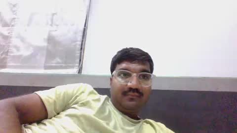 Snapshot of ptl1711 chatting on April 5, 3:53 pm ptl1711 online show from April 5, 3:53 pm