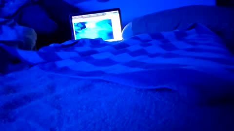 Snapshot of ptut82 chatting on October 26, 7:14 am ptut82 online show from October 26, 7:14 am