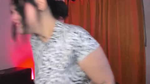 puca_and_garu online show from February 18, 4:19 am