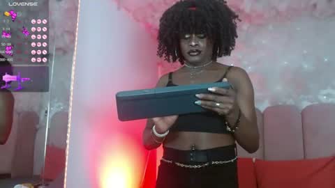 Snapshot of puca_eboony chatting on June 19, 5:39 pm pucca online show from June 19, 5:39 pm