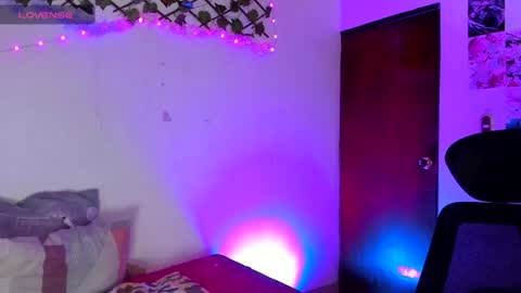 Snapshot of pucaa_ chatting on August 4, 11:02 am Emma Rico model indep online show from August 4, 11:02 am