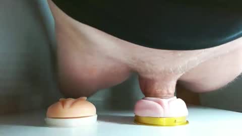 PuDe90 online show from September 22, 6:15 am