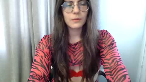 Snapshot of puffy_sex_lover chatting on June 18, 1:17 am puffy_sex_lover online show from June 18, 1:17 am