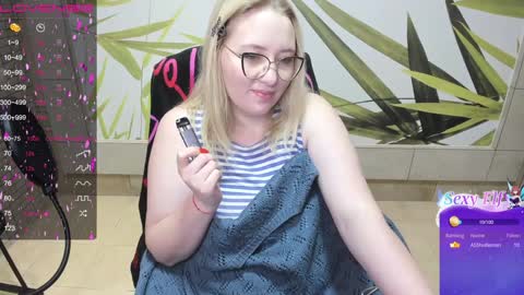 puffybun online show from December 19, 12:56 am